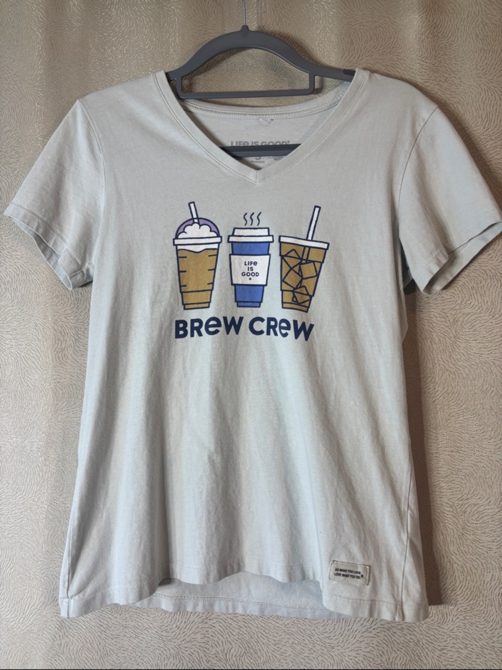 Life Is Good Light Gray Women’s “Brew Crew' V‑Neck Tee 0245 - Picture 1 of 10